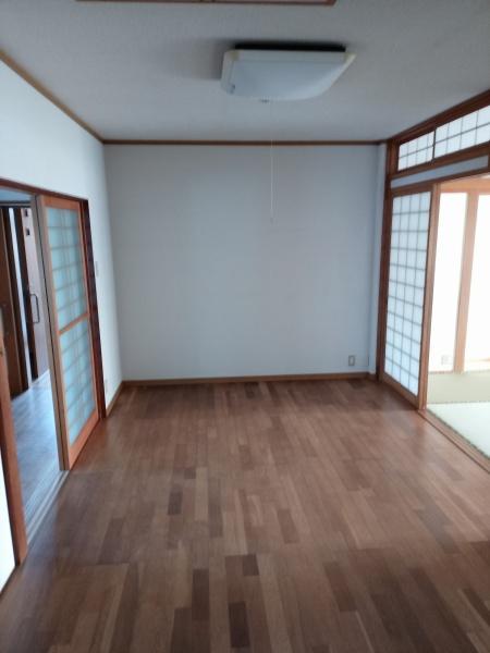 潮見町貸家