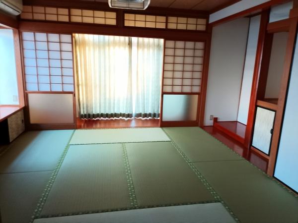 潮見町貸家