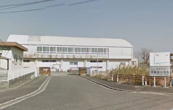 ラフィーナパレス宮崎東(宮崎市立宮崎港小学校)