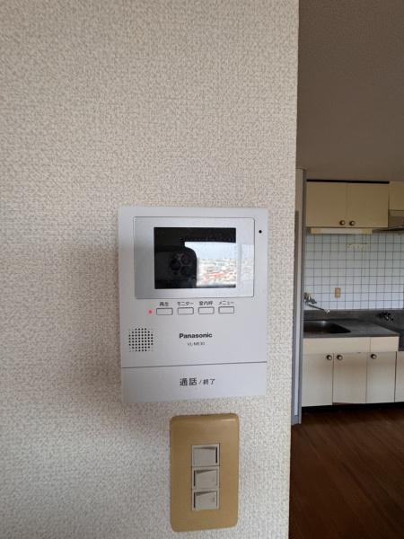 ロワイヤルヒルズ壱番館