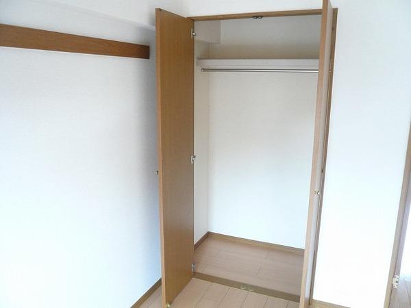 宮崎市花殿町のマンション