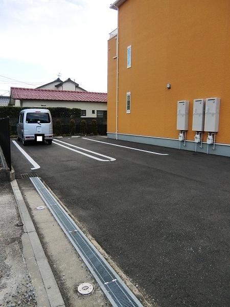 アヴェニューサイドハウス