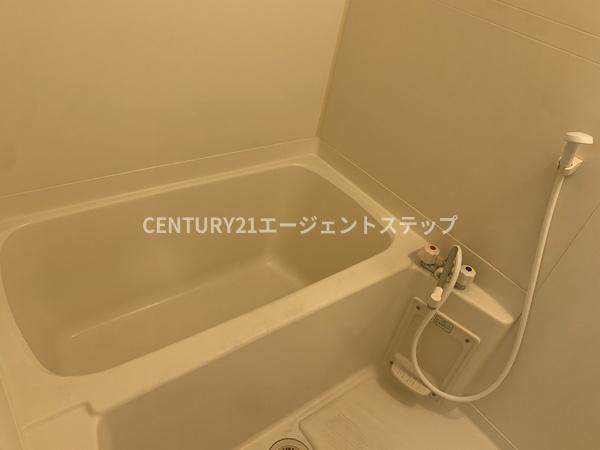 アリュール・アイ
