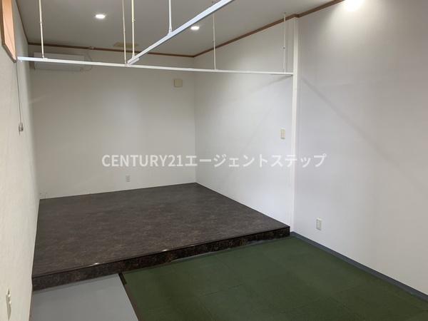 小松貸店舗