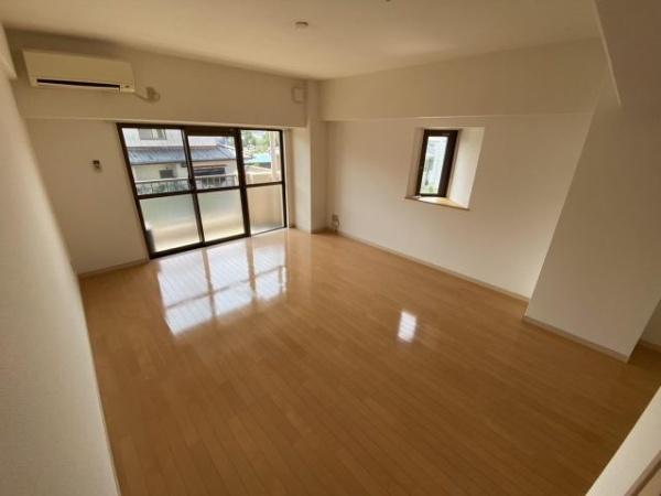 シャンテ恒久(リビング)