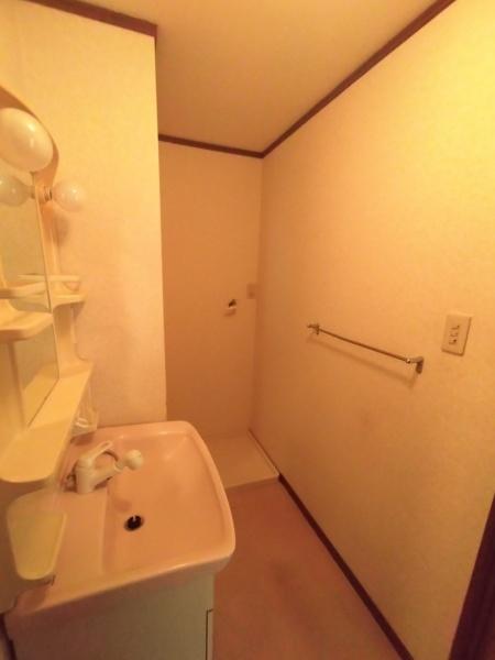 翠ヶ丘六番館