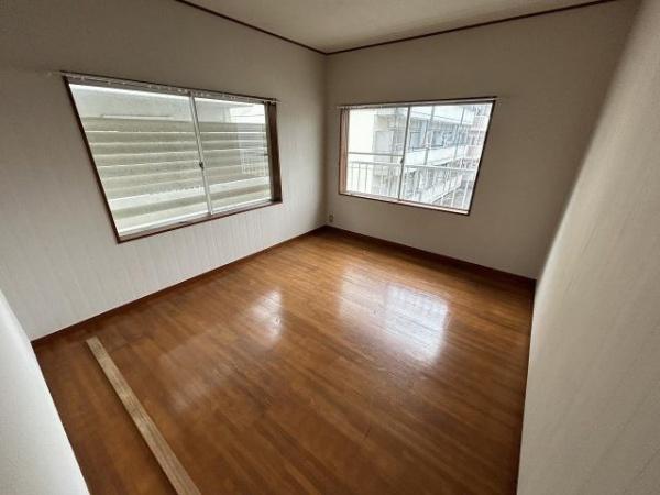 宮崎市出来島町の貸家