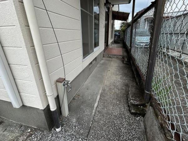 宮崎市出来島町の貸家