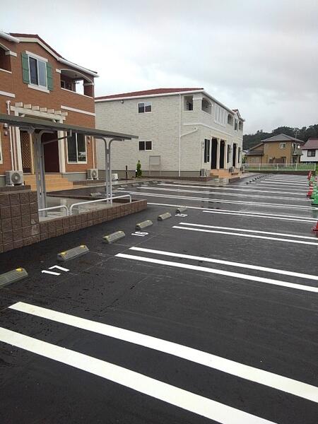 宮崎市高岡町飯田4丁目のアパート(駐車場)