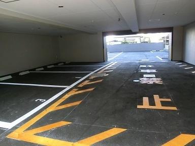 AlteMeisterDENON(駐車場)