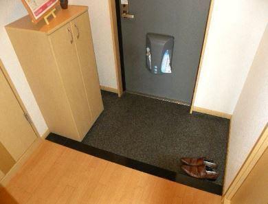 グランディール・J(玄関)