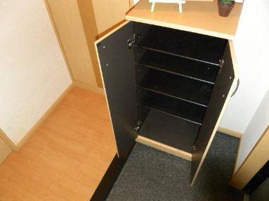 グランディール・J(玄関)