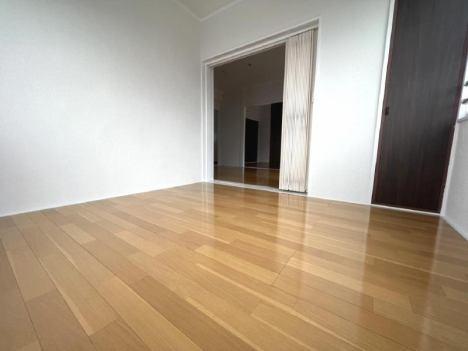 ファーストライフ江平