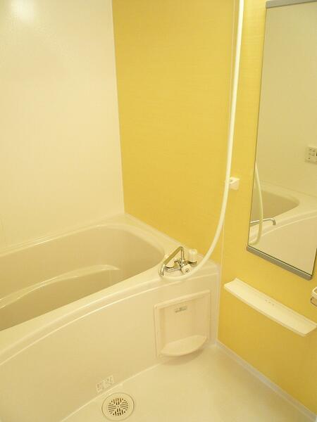 ユニゾン・ベル　シス