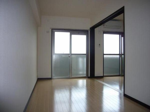 ヴィラ　ミモザ