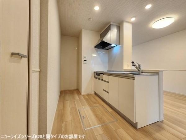 シャルフ　赤江　３