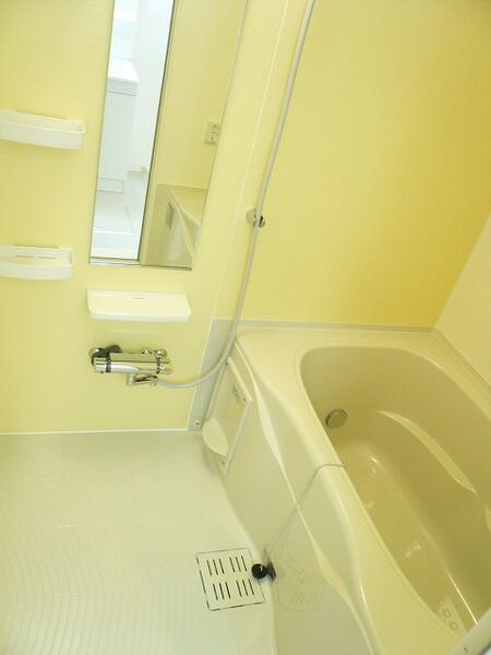 シルバーストン　３