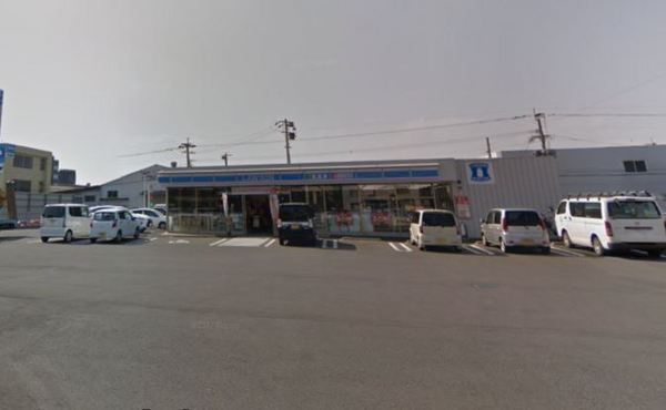 ウツノミヤビル(ローソン宮崎芳士店)