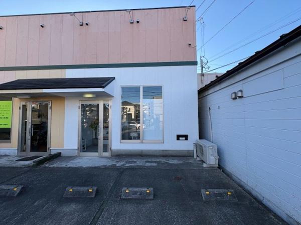 青葉町事務所 北側