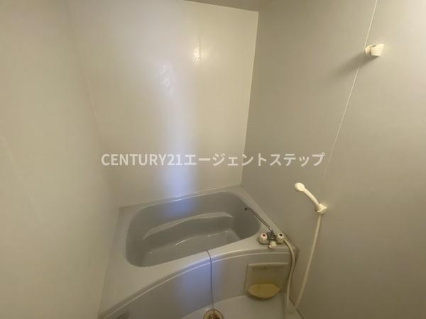 エンブレーマ西池