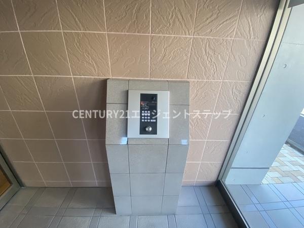 エンブレーマ西池