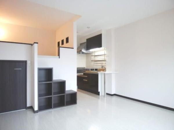 The　ApartmentHiKaRi
