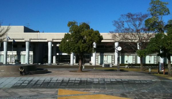 ナチュラルタウン1(宮崎県立図書館)