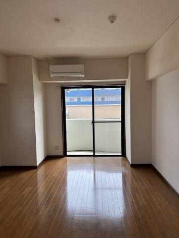 Kazuwin霧島