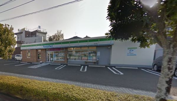 スコラコート(ファミリーマート花山手店)