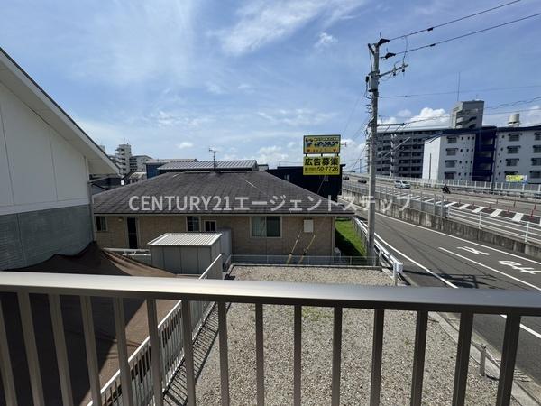 吾妻町貸家