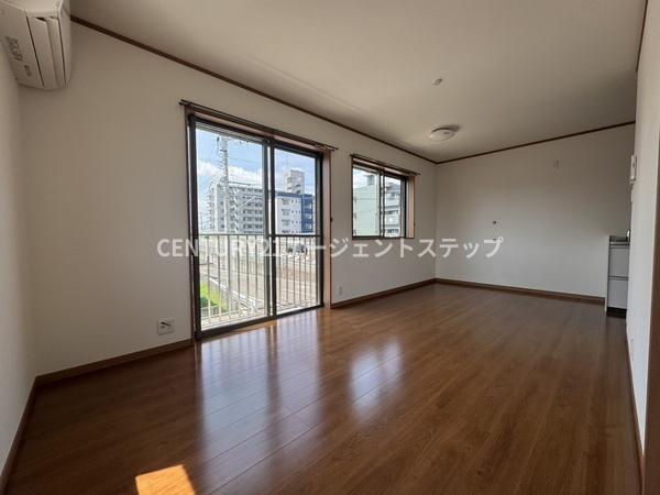 吾妻町貸家
