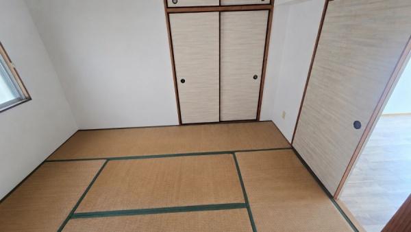 ファミール中村