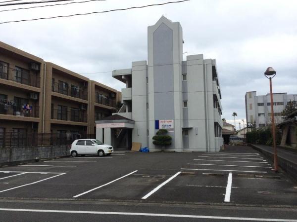 ファミール中村