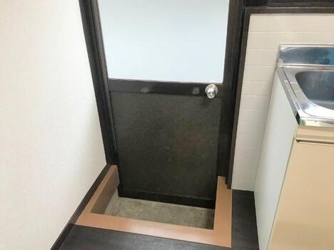 井崎貸家