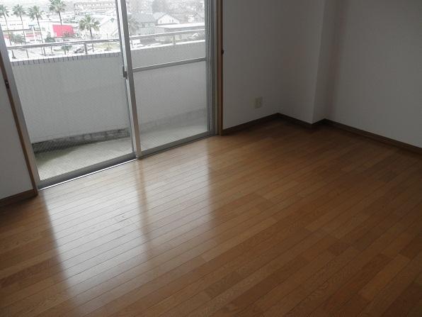 オーシャンハイツ