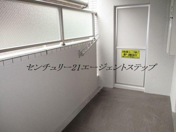 パルイースト