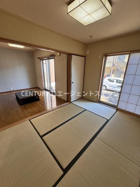 権現町貸家