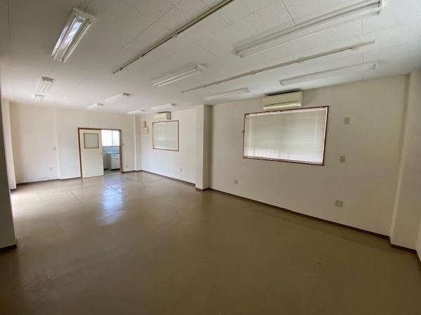 権現町店舗事務所
