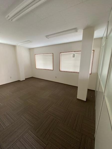 権現町店舗事務所