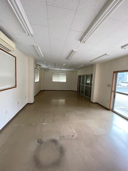 権現町店舗事務所