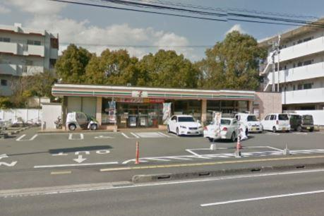 ガーデンリーフ平和台 A棟(セブンイレブン宮崎矢の先町店)