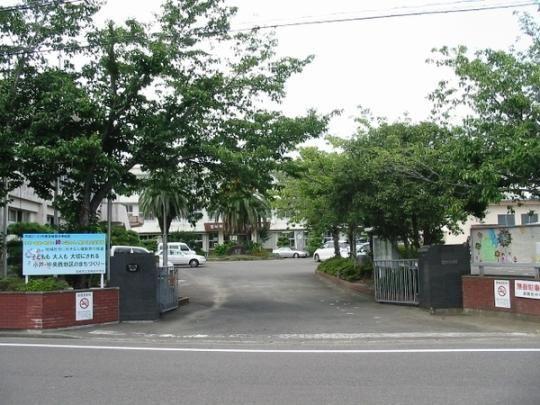 押川コーポ(宮崎市立宮崎西中学校)