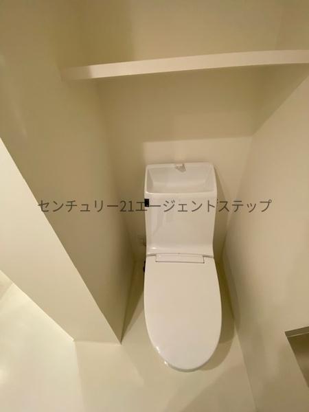 AKHD