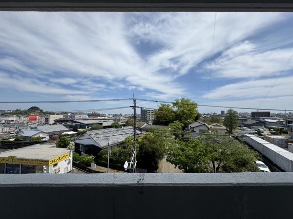ロワイヤルヒルズ壱番館