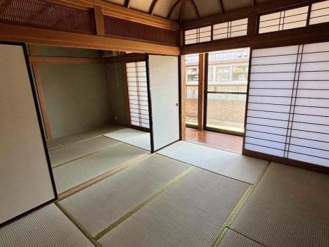 松浦佐土原貸家