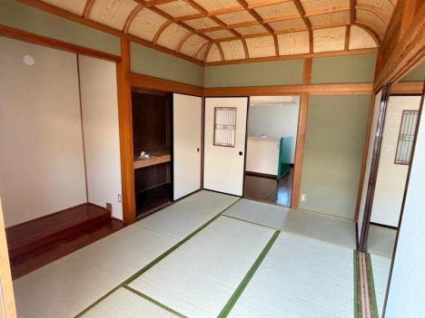 松浦佐土原貸家