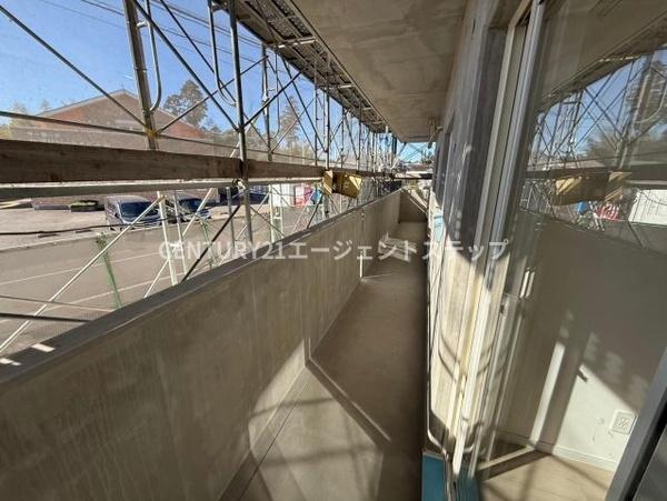 NEIGHBORS 2(バルコニー)