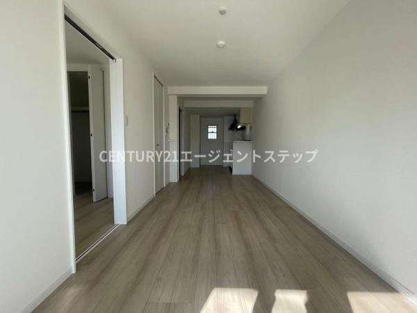 NEIGHBORS 2(リビング)