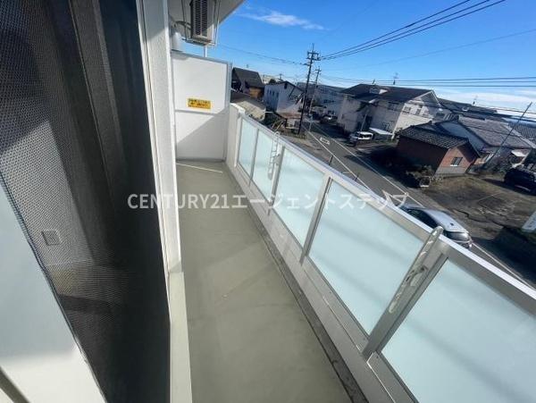 NEIGHBORS 2(バルコニー)