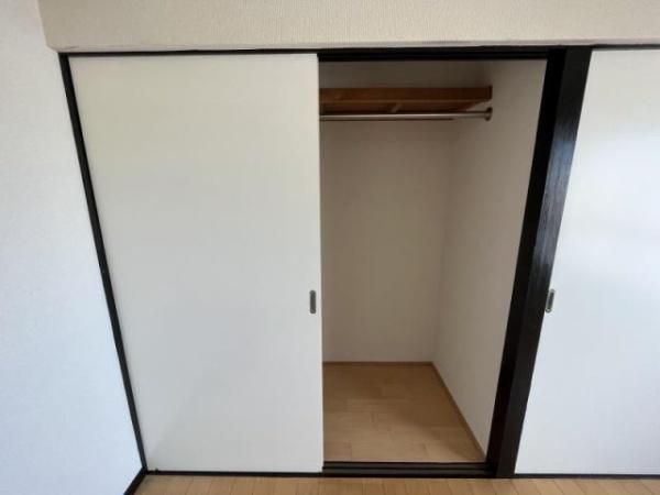 山春ビル霧島